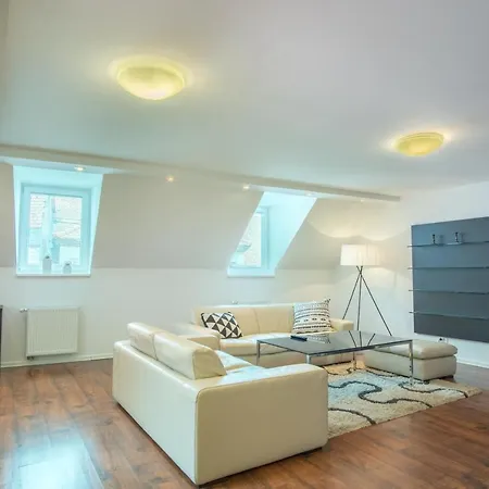 Apartmán Old Town 3 Bedroom Presidential Loft *